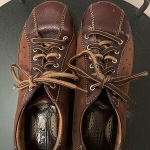 Born women’s Walking shoes